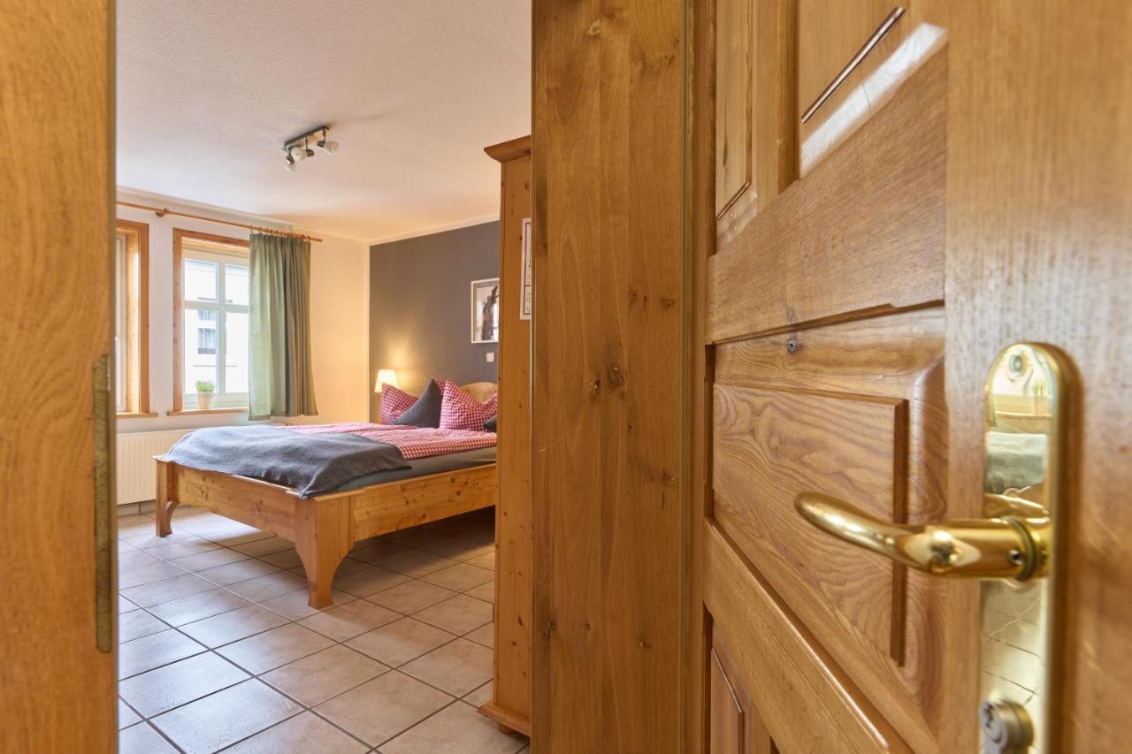 Landhotel Brauner Hirsch Kammerforst ภายนอก รูปภาพ